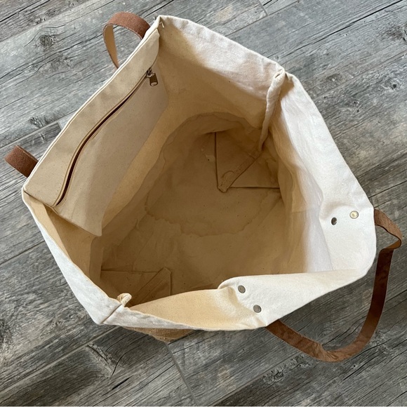 L’BRI Canvas Boat Tote - Picture 5 of 6